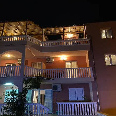 Zeljak Apartment *