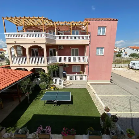 Zeljak Apartman Vodice