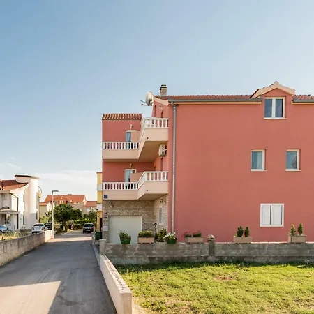 Zeljak * Vodice